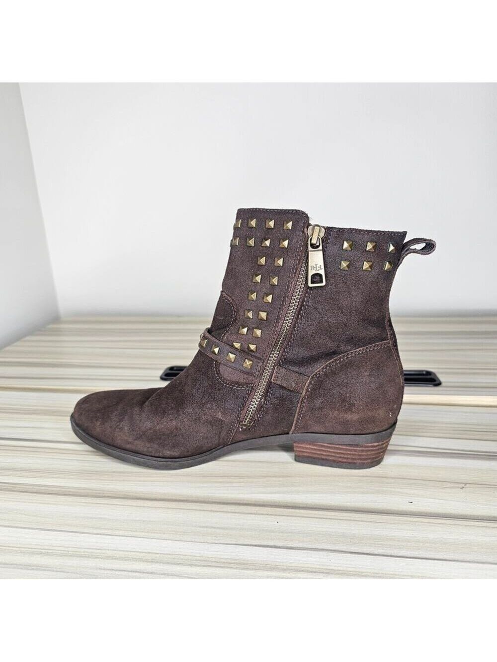 Lauren Ralph Lauren Brown Shaelynn Studded Suede Ankle Boots Size 8 - Picture 3 of 11